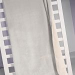 ΠΡΟΣΦΟΡΑ! Κουβέρτα Βρεφική Velvet Silver δύο όψεων + Δώρο Μαξιλαράκι Διακοσμητικό